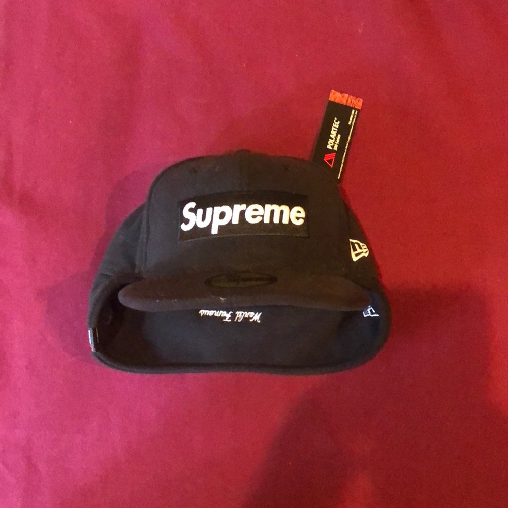 Supreme Polartec Ear Flap New Era (NWT) - Picture 2 of 3